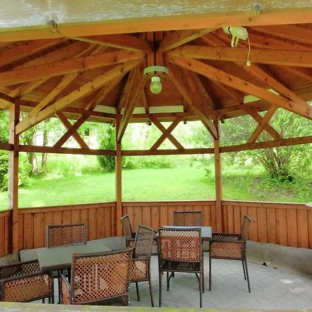Sunny Escape In Borstendorf, Cleaning Included * Grunhainichen